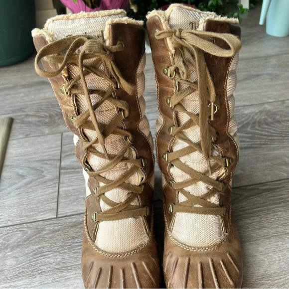 TIMBERLAND Mt. Holly Tall Lace Up Duck Boots in Taupe - Picture 4 of 16